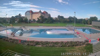 Městská plovárna Louka