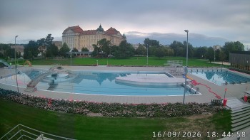 Městská plovárna Louka