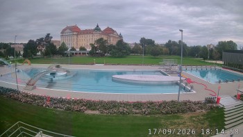 Městská plovárna Louka