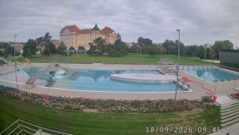Městská plovárna Louka