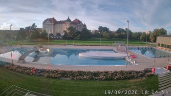 Městská plovárna Louka