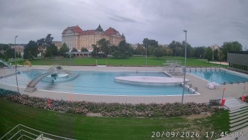 Městská plovárna Louka