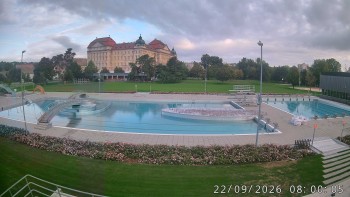 Městská plovárna Louka