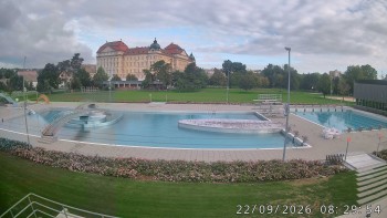 Městská plovárna Louka