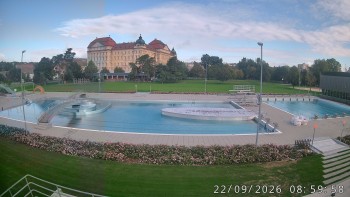 Městská plovárna Louka