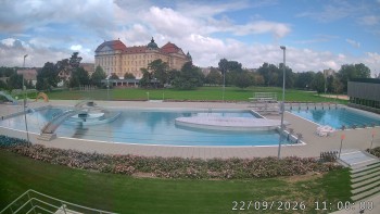 Městská plovárna Louka