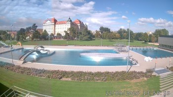 Městská plovárna Louka
