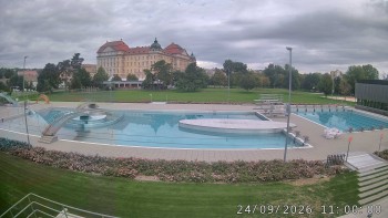 Městská plovárna Louka