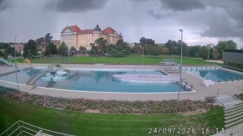 Městská plovárna Louka