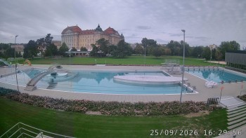 Městská plovárna Louka