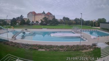 Městská plovárna Louka