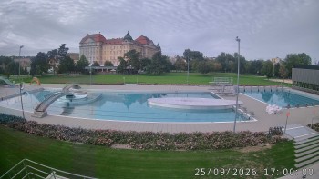 Městská plovárna Louka