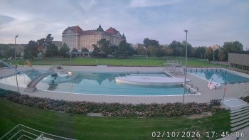 Městská plovárna Louka
