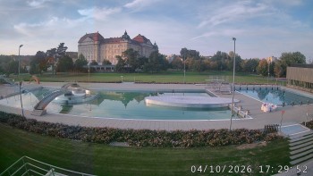 Městská plovárna Louka