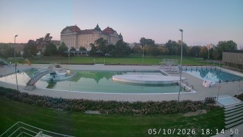 Městská plovárna Louka