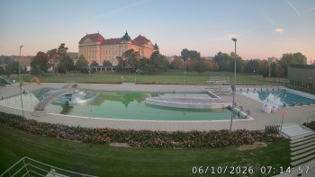Městská plovárna Louka