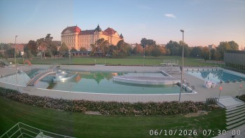 Městská plovárna Louka