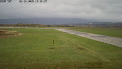 Pojezdová dráha, Runway