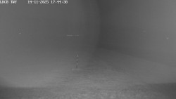 Pojezdová dráha, Runway