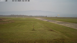 Pojezdová dráha, Runway