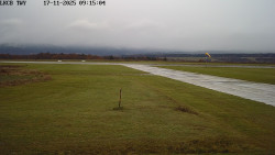 Pojezdová dráha, Runway