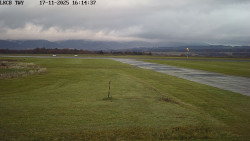 Pojezdová dráha, Runway