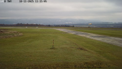 Pojezdová dráha, Runway