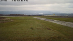 Pojezdová dráha, Runway