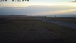 Pojezdová dráha, Runway