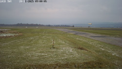 Pojezdová dráha, Runway