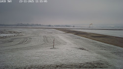 Pojezdová dráha, Runway