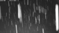 Pojezdová dráha, Runway