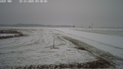 Pojezdová dráha, Runway