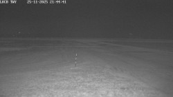 Pojezdová dráha, Runway