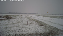 Pojezdová dráha, Runway