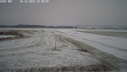 Pojezdová dráha, Runway