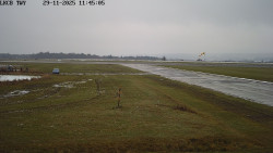 Pojezdová dráha, Runway