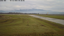 Pojezdová dráha, Runway