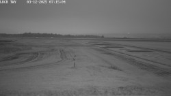 Pojezdová dráha, Runway