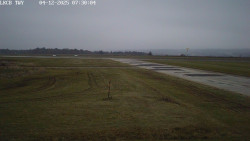 Pojezdová dráha, Runway