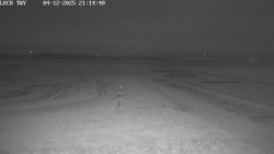 Pojezdová dráha, Runway