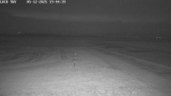 Pojezdová dráha, Runway