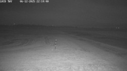 Pojezdová dráha, Runway