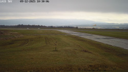 Pojezdová dráha, Runway