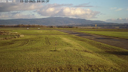 Pojezdová dráha, Runway