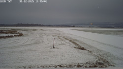 Pojezdová dráha, Runway