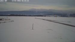 Pojezdová dráha, Runway