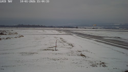 Pojezdová dráha, Runway