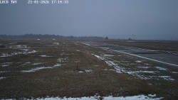 Pojezdová dráha, Runway