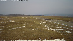 Pojezdová dráha, Runway